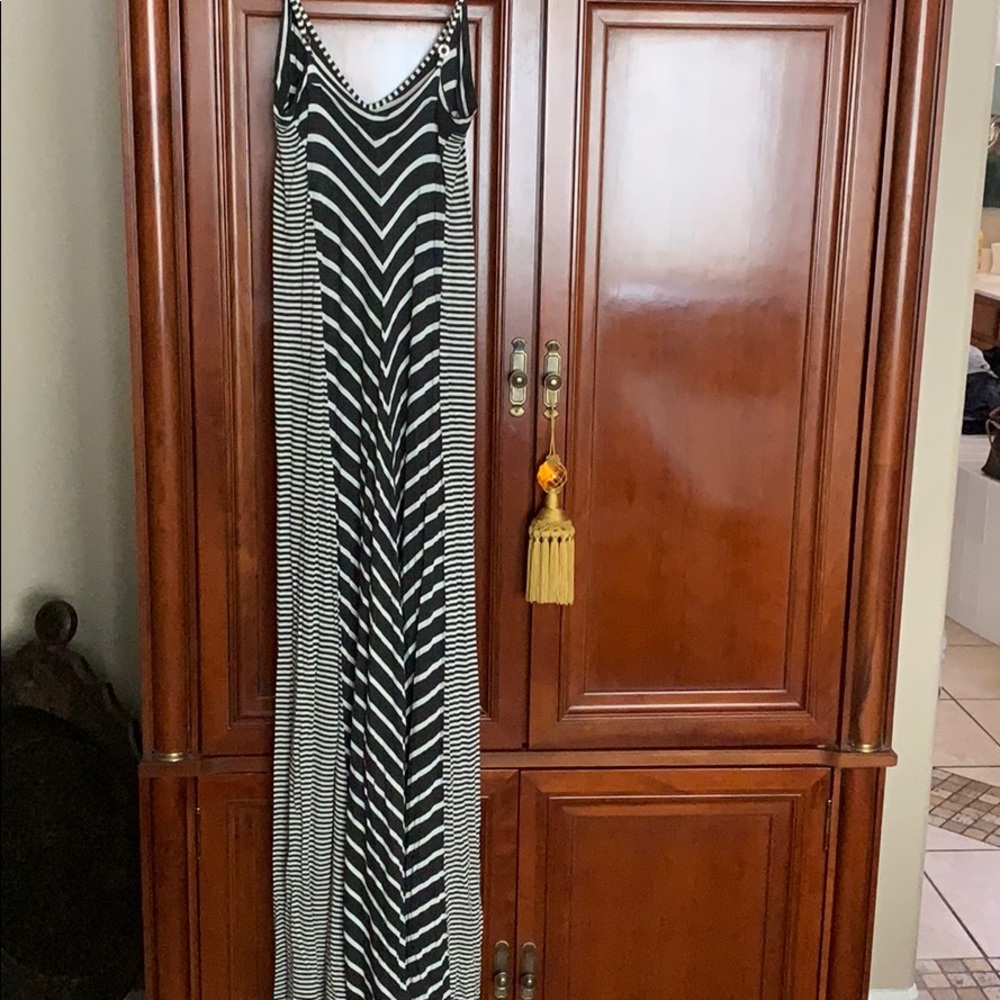 Sundress - Picture 2 of 3